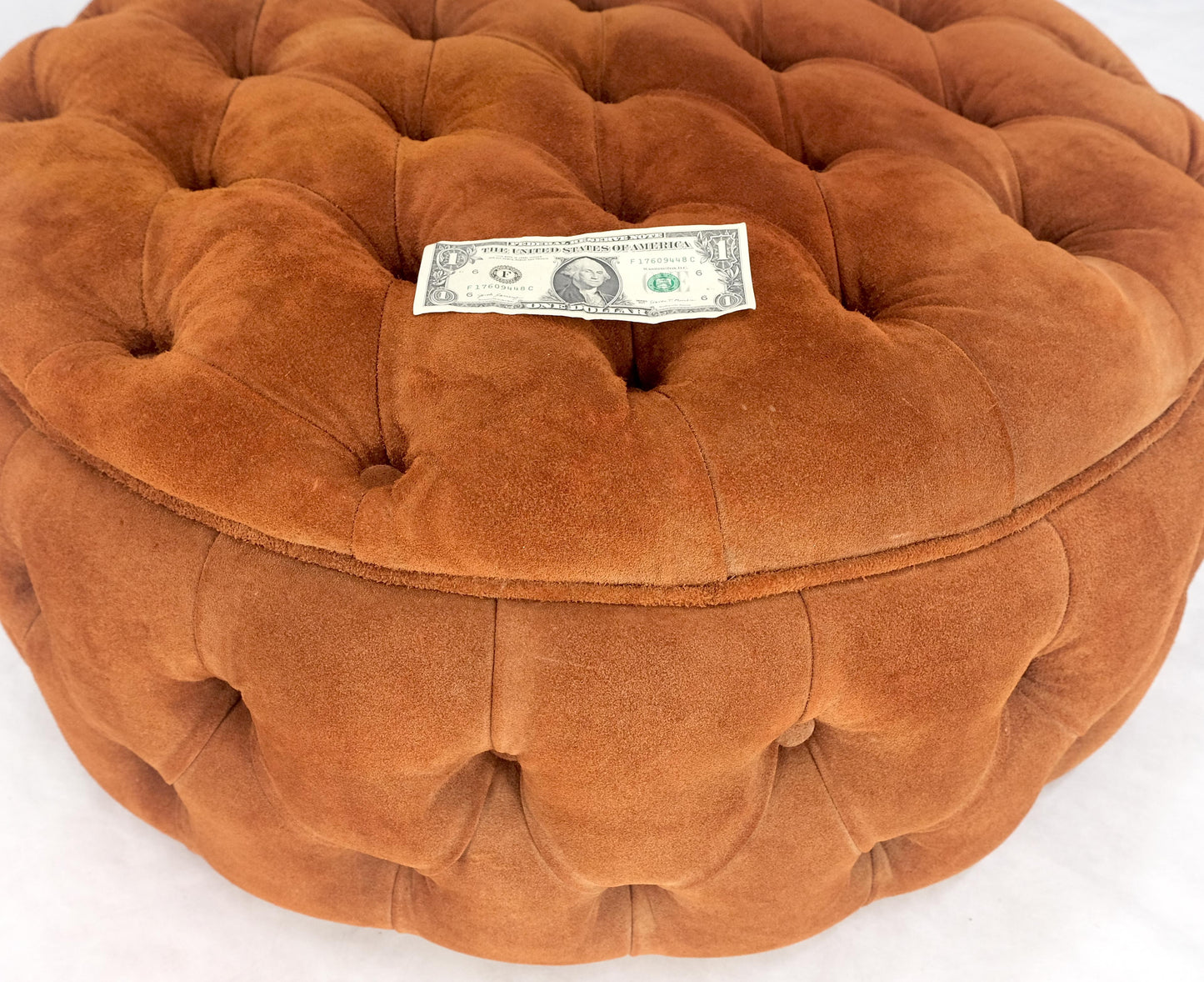 EstablishedLines Tufted Orange Rust Color Suede Leather 32 Round Ottoman Bench Pouf 1970s MINT!