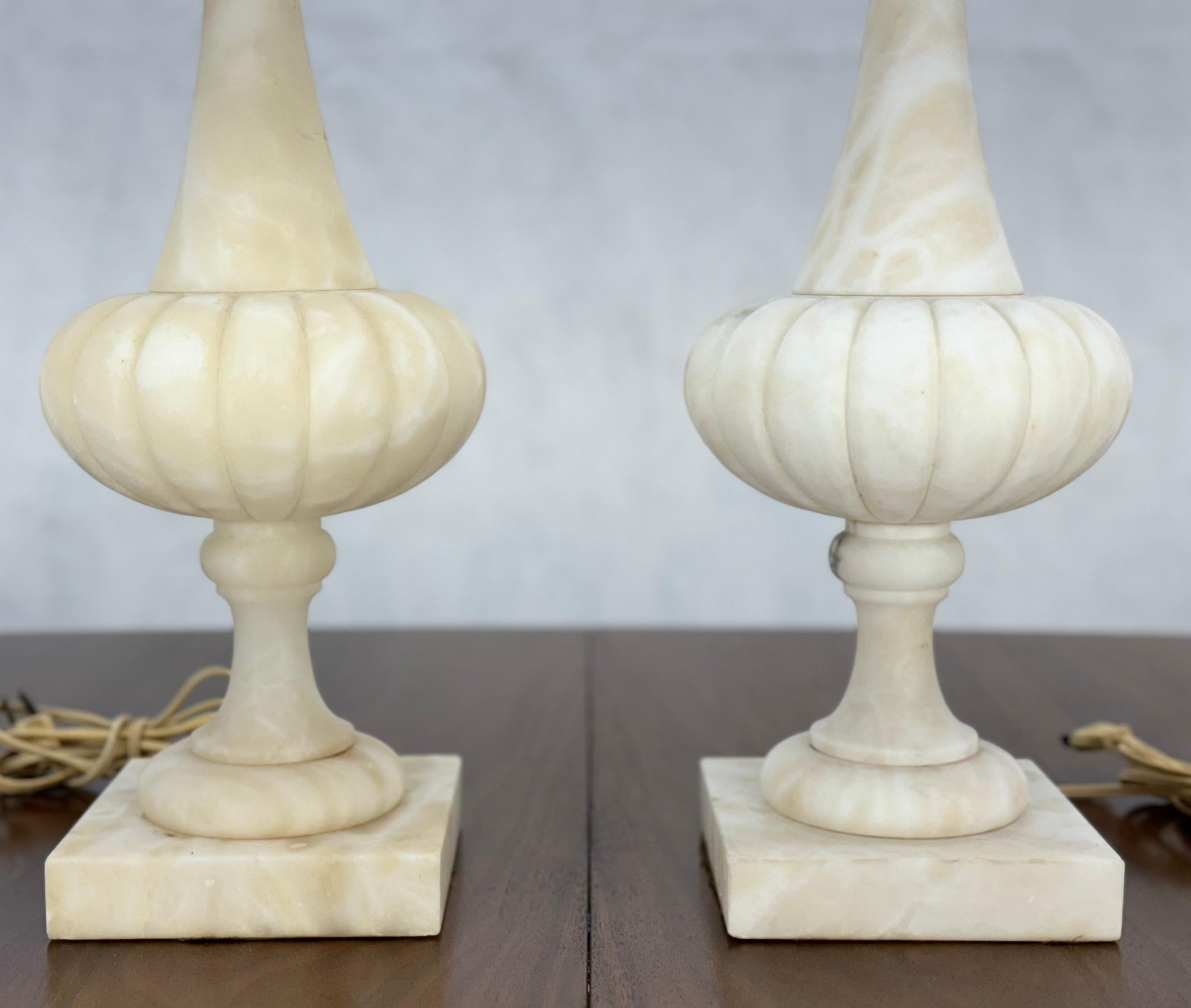 EstablishedLines Pair of Fine Elegant Alabaster Marble Onion Shape Bases Table Lamps Clean!