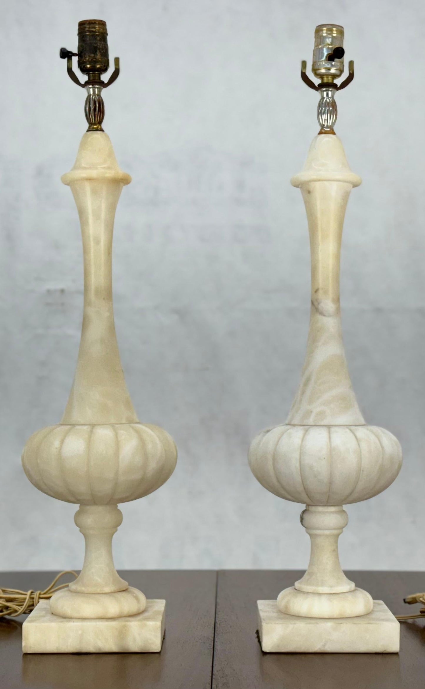EstablishedLines Pair of Fine Elegant Alabaster Marble Onion Shape Bases Table Lamps Clean!