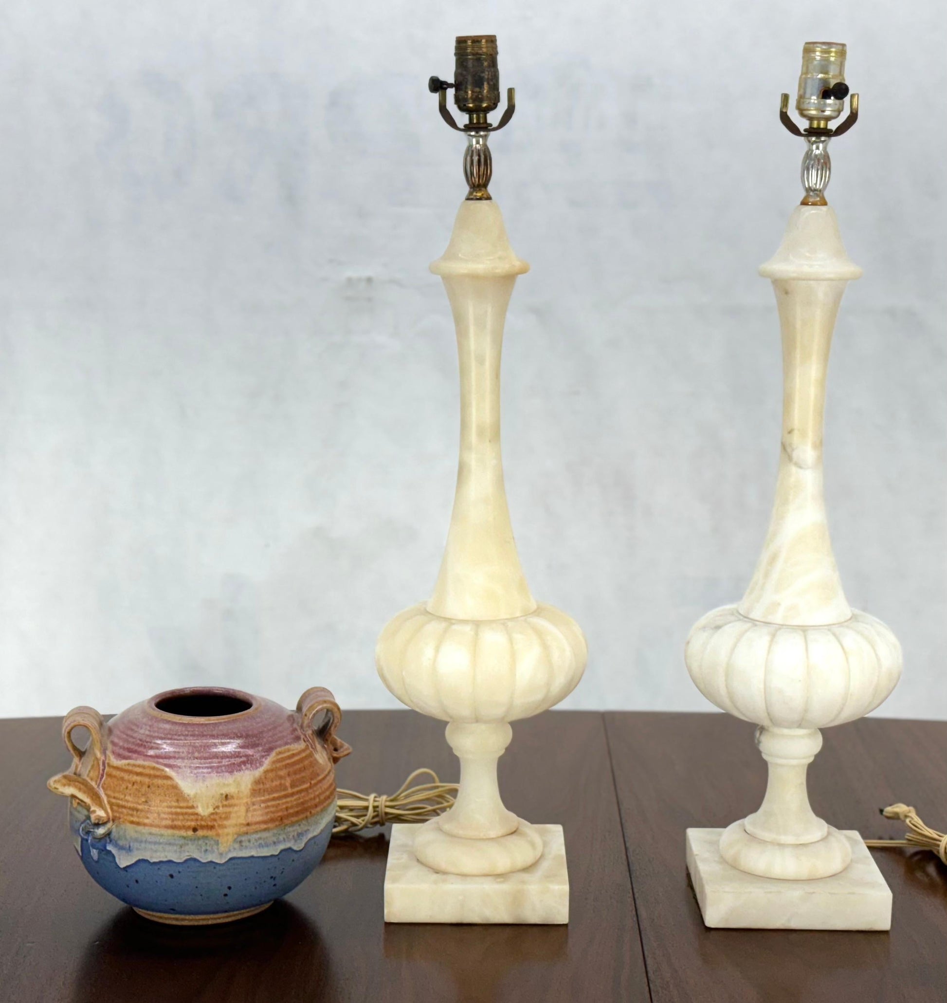 EstablishedLines Pair of Fine Elegant Alabaster Marble Onion Shape Bases Table Lamps Clean!