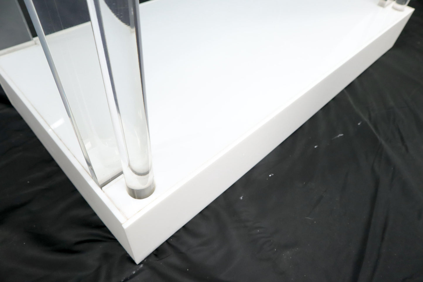 EstablishedLines Arc Top Lighted Lucite Étagère Vitrine