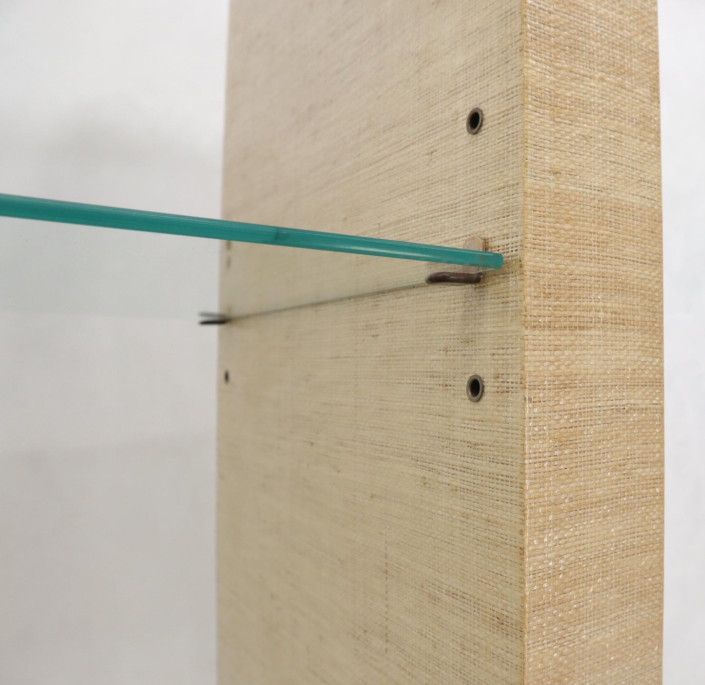 EstablishedLines Raffia Cloth Finished Rounded Angles Étagère Display Unit Glass Shelves