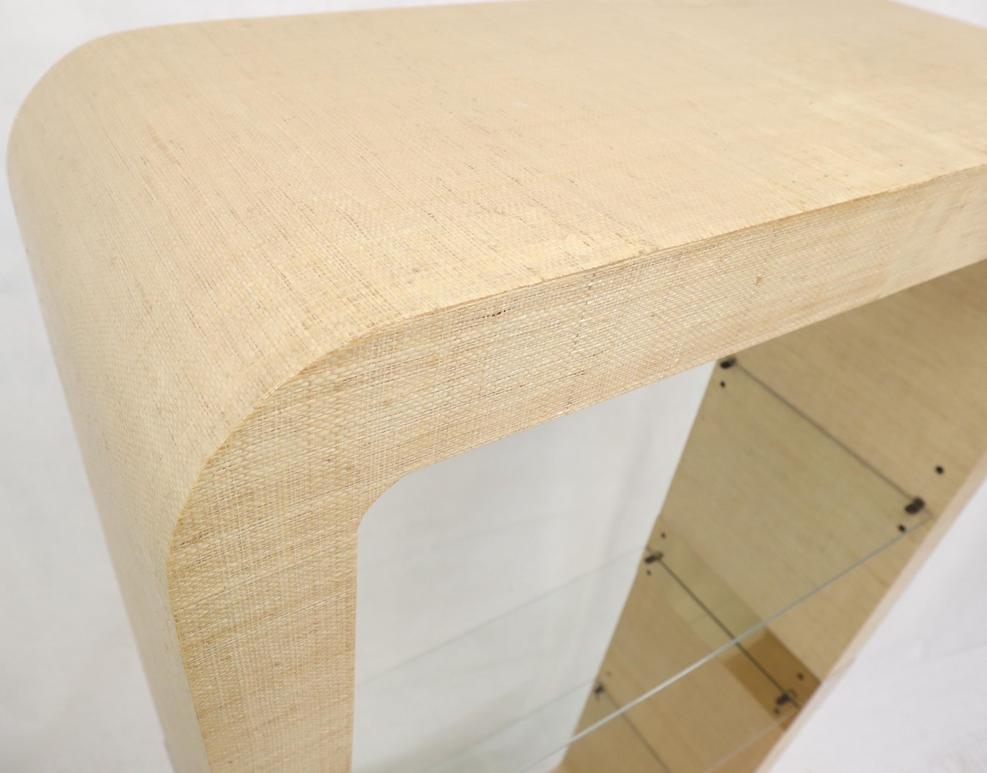 EstablishedLines Raffia Cloth Finished Rounded Angles Étagère Display Unit Glass Shelves