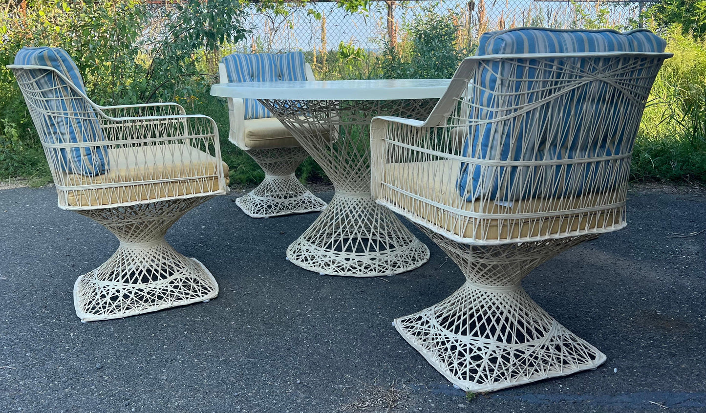 EstablishedLines Spun Fiberglass 5 Pieces Round Dining Table 4 Chair Russel Woodard Outdoor Set