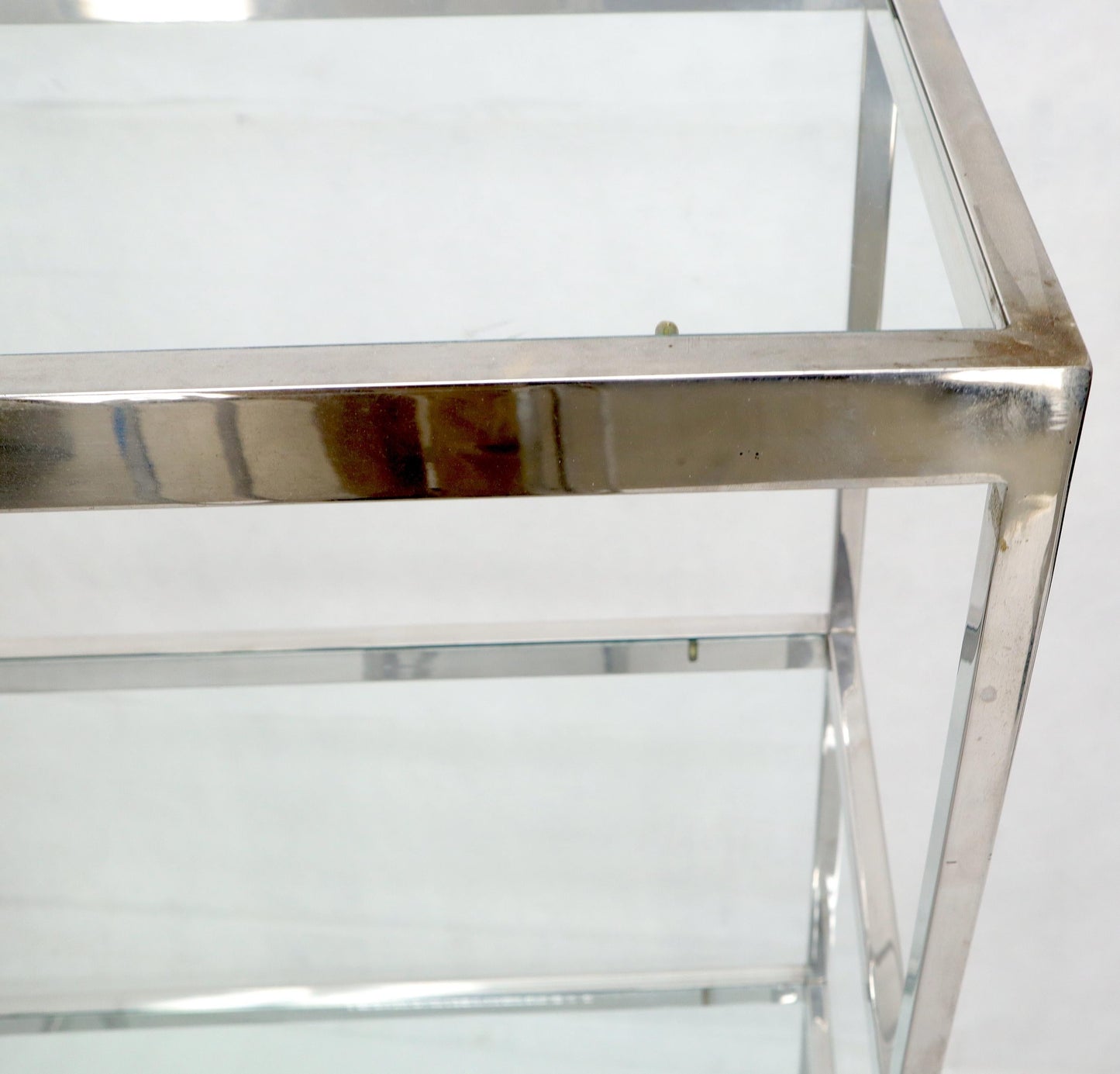 EstablishedLines Mid-Century Modern Five Shelves Chrome and Glass Shelving Unit Étagère
