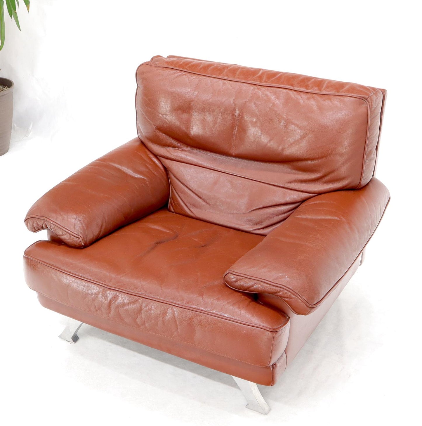 EstablishedLines Ligne Roset Made in France Wide Seat Browm Leather Lounge Chair