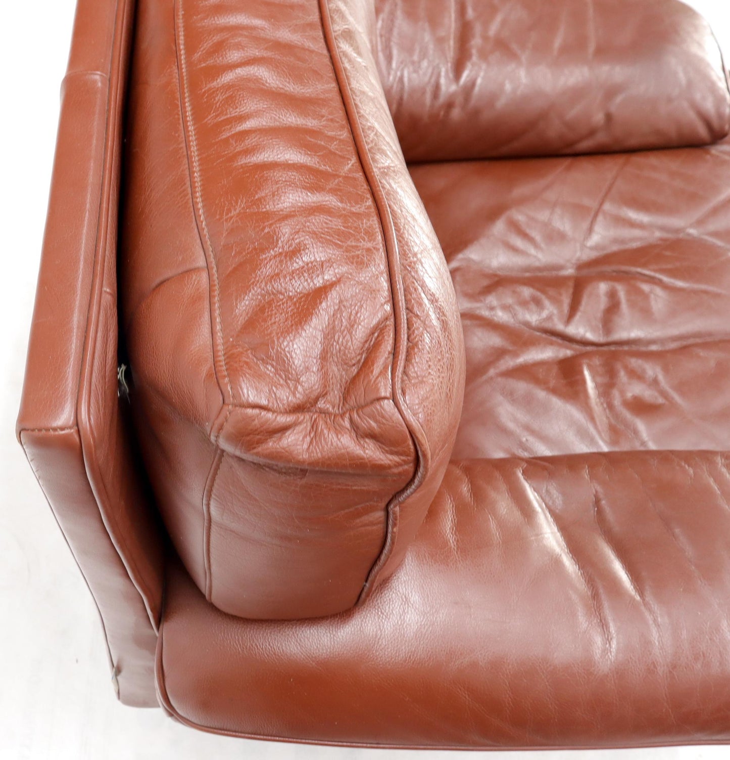 EstablishedLines Ligne Roset Made in France Wide Seat Browm Leather Lounge Chair