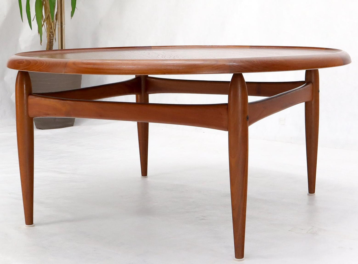 EstablishedLines Reversible top around Danish Mill Century modern coffee table