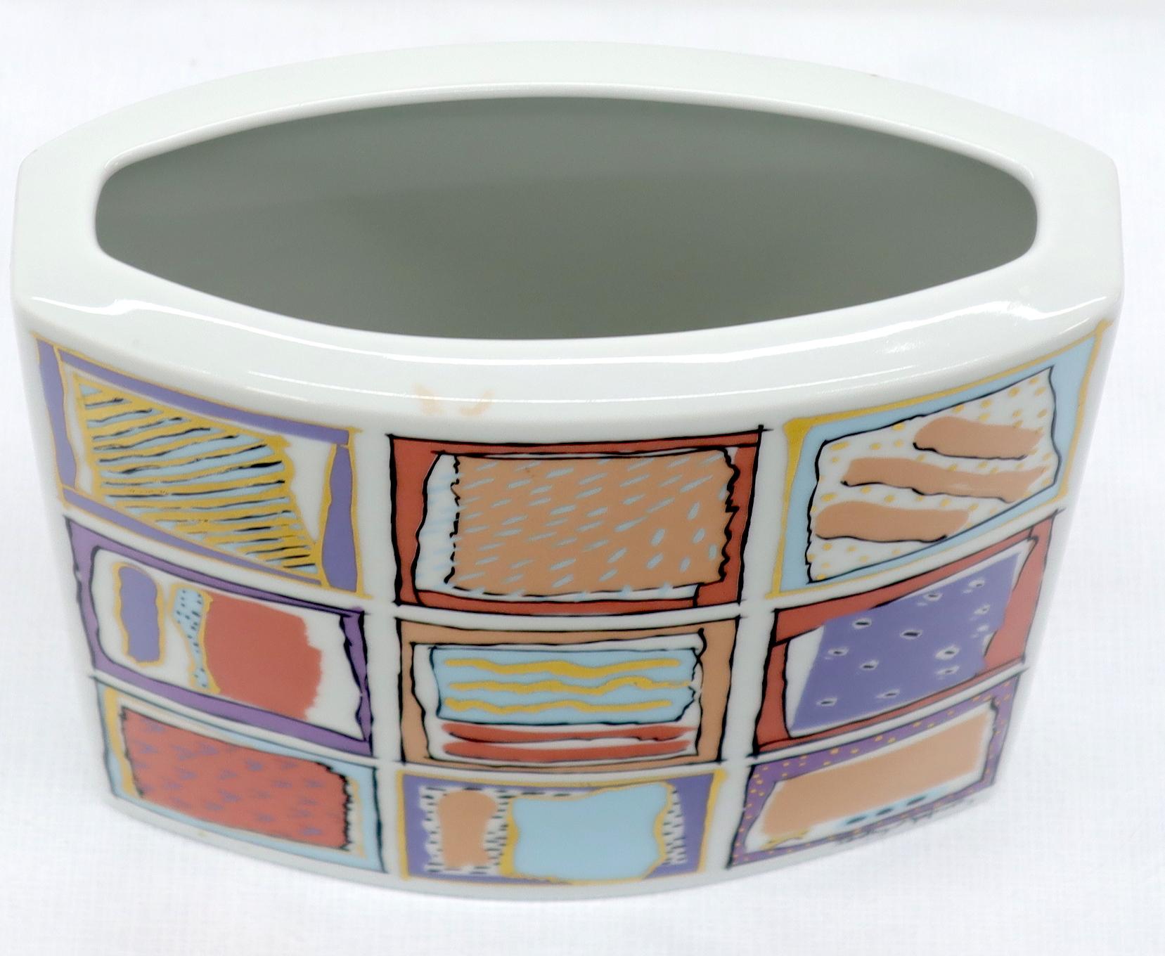 EstablishedLines 20th Century German White Porcelain Square Vase Painted Rosenthal Studio-Linie