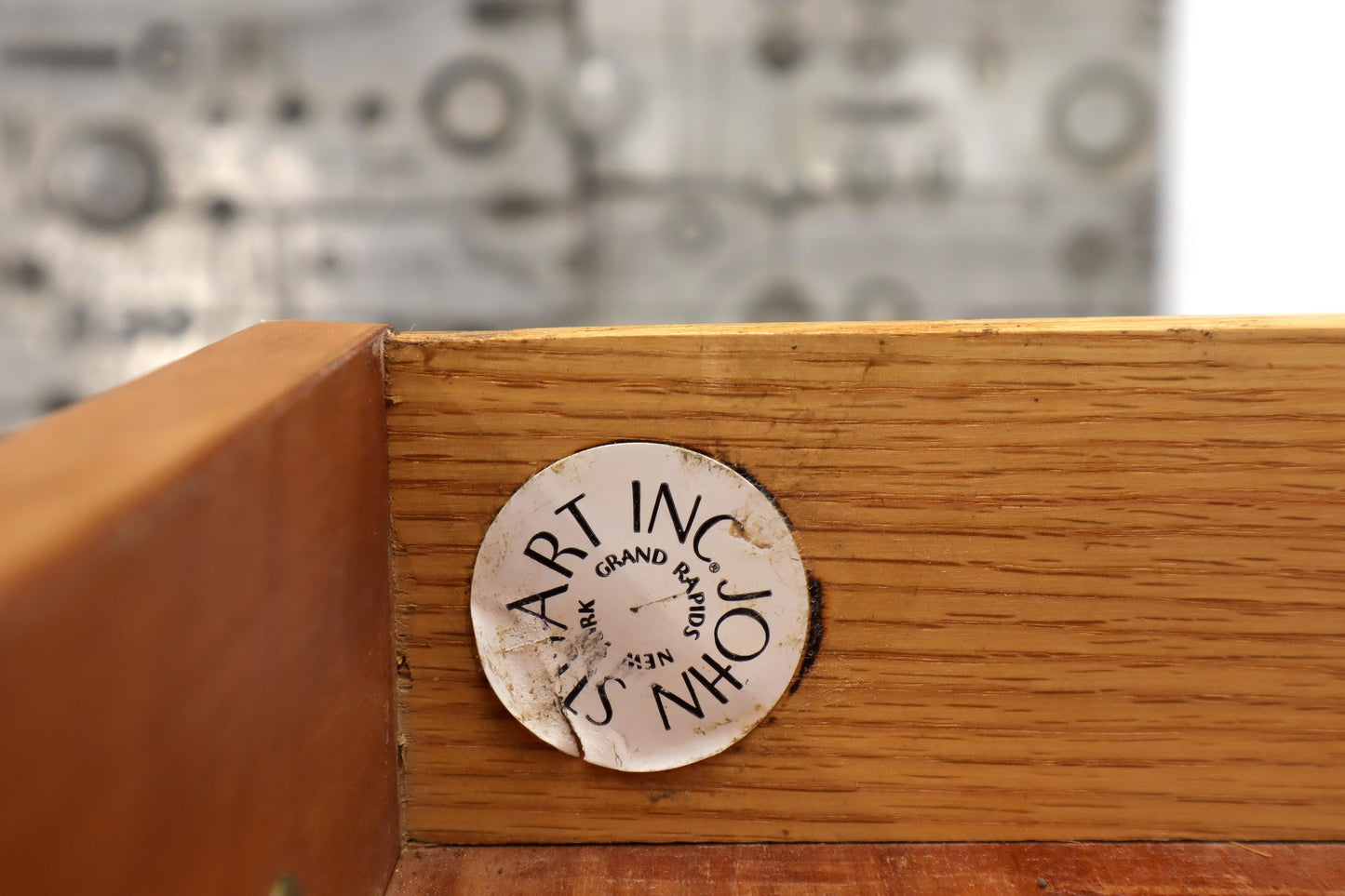 EstablishedLines John Stuart Renzo Rutily 7 Drawers Dresser on Sculpted Legs