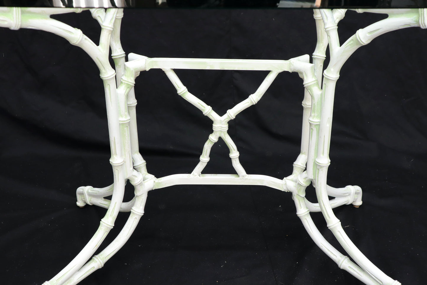 EstablishedLines Cast Aluminum Faux Bamboo Dining Table w/ 4 Matching Chairs Outdoors Green Vinyl