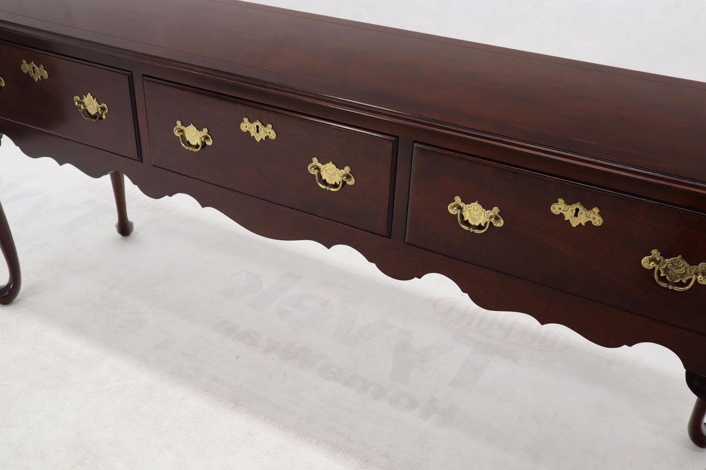 EstablishedLines Kindel Mahogany Queen Anne 3-Drawer Sideboard