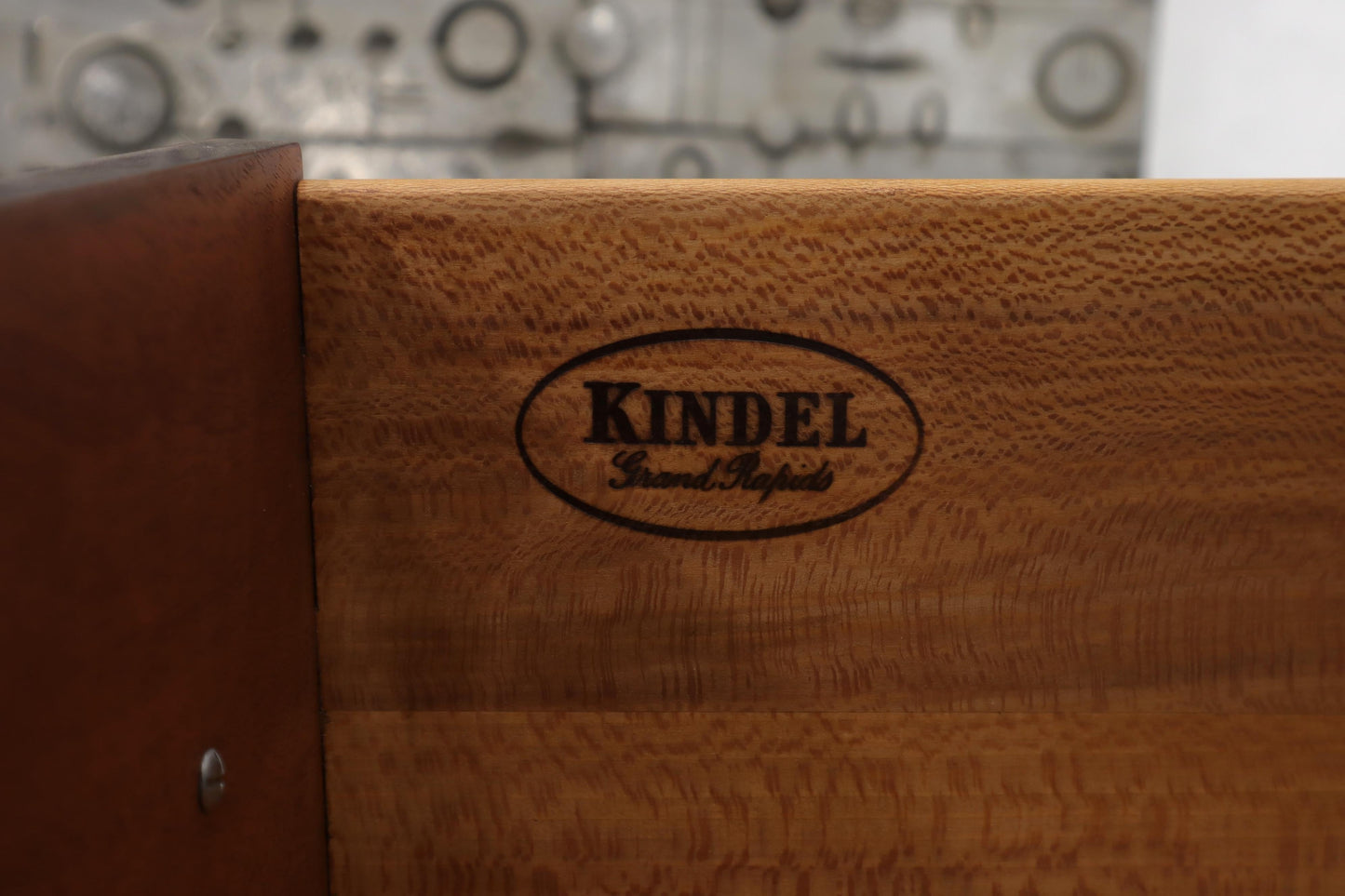 EstablishedLines Kindel Mahogany Queen Anne 3-Drawer Sideboard