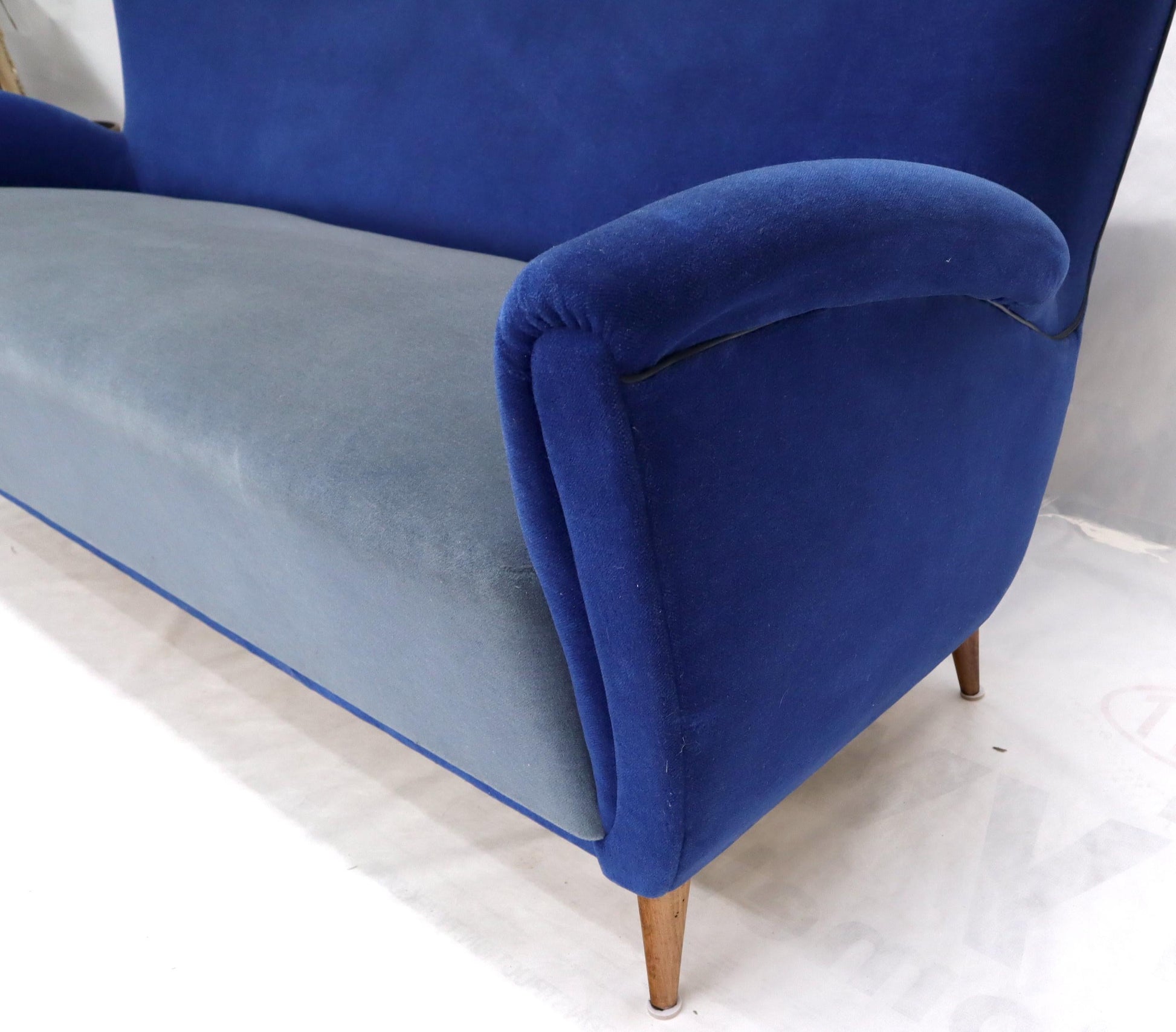 EstablishedLines Two-Tone Blue Mohair Paulo Buffa Mid-Century Modern Italian Sculptural Sofa