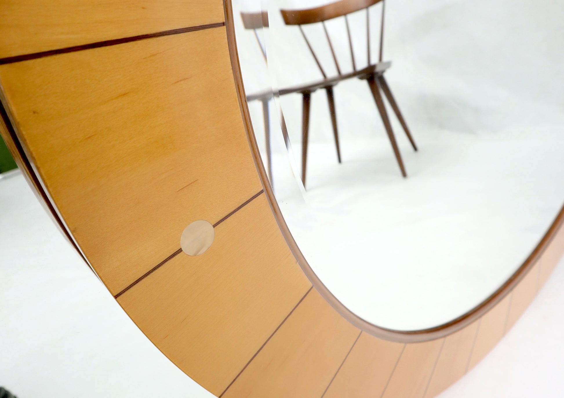 EstablishedLines Inlaid Round Frame Beveled Wall Mirror Mother of Perl Accents