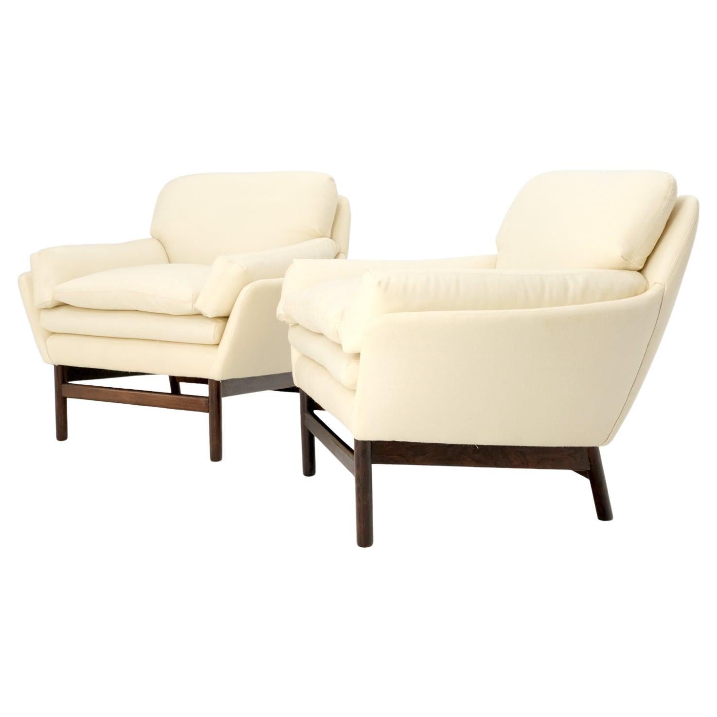 EstablishedLines Solid Rosewood Dowel Shape Legs New Soft Wool Upholstery Danish Lounge Chairs
