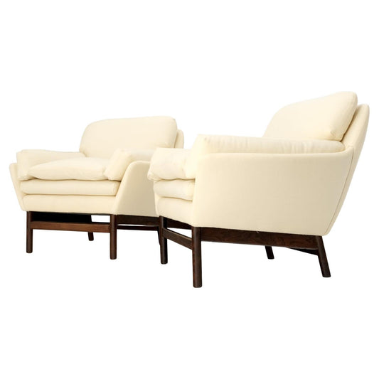 EstablishedLines Solid Rosewood Dowel Shape Legs New Soft Wool Upholstery Danish Lounge Chairs
