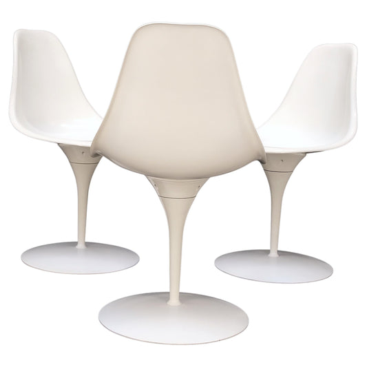 EstablishedLines Set of 3 Mid Century Modern Tulip Base White Fiberglass Side Dining Chairs MINT!
