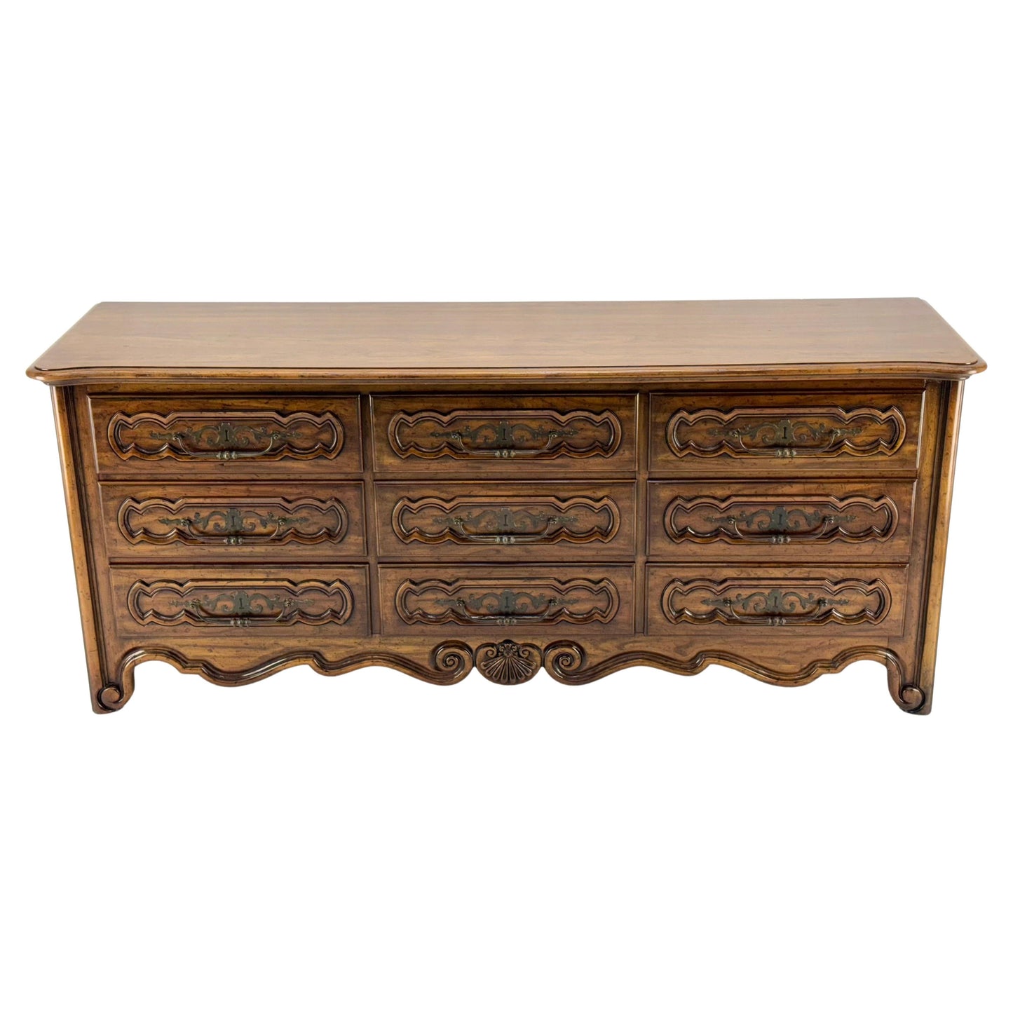 EstablishedLines Henredon Carved Chestnut Drawer Fronts Large Heavy Brass Drop Pulls Dresser MINT