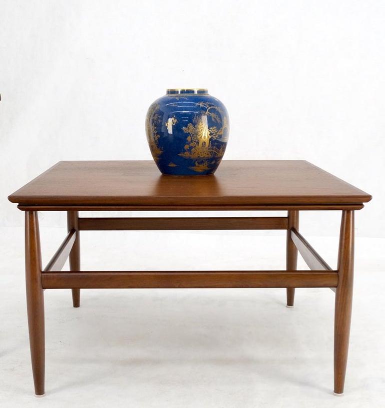 Danish Mid Century Modern Oiled Walnut Dowel Legs Square Coffee Table Mint!