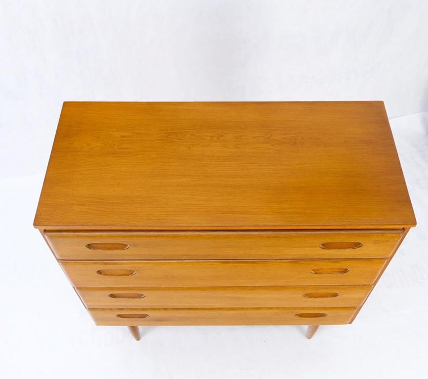 Solid Oak Mid-Century Modern 4 Drawers American Bachelor Chest Dresser Commode