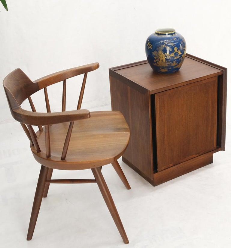 Cube Shape One Door One Drawer Compartment Side End Table
