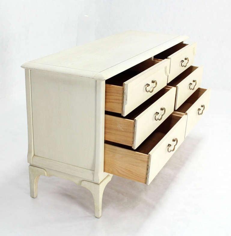 White Bone Tone Wash Lacquer 6 Drawer Dresser Solid Brass Ornate Drawer Pulls