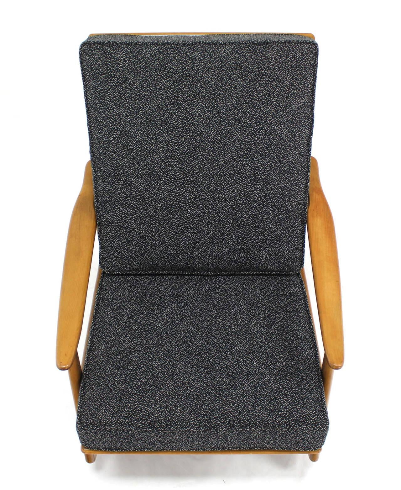 EstablishedLines Blond Wood Danish Modern Slated Back Rocking Lounge Chair New Upholstery MINT