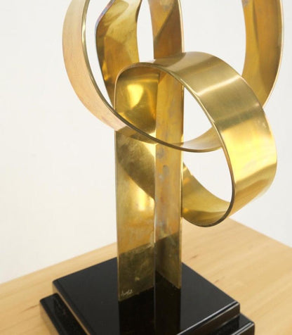 Van Teal Mid-Century Modern Brass Ribbon Abstract Sculpture on Black Square Base
