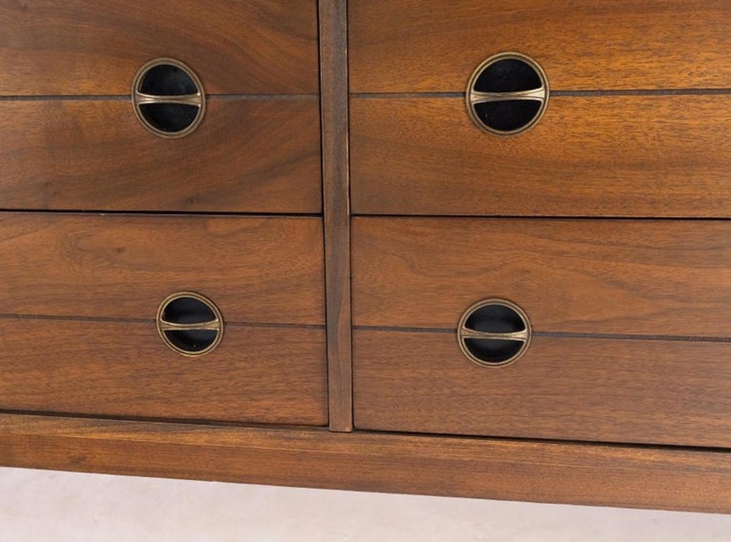Danish Mid Century Modern 6 Drawers Walnut Double Dresser Credenza Round Pulls