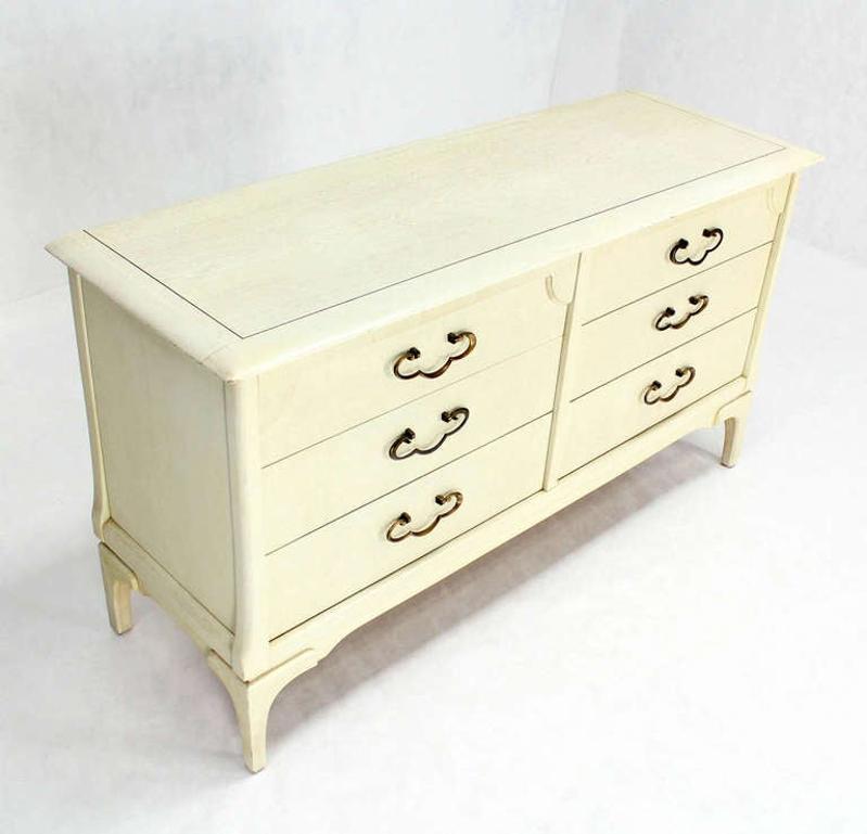 White Bone Tone Wash Lacquer 6 Drawer Dresser Solid Brass Ornate Drawer Pulls