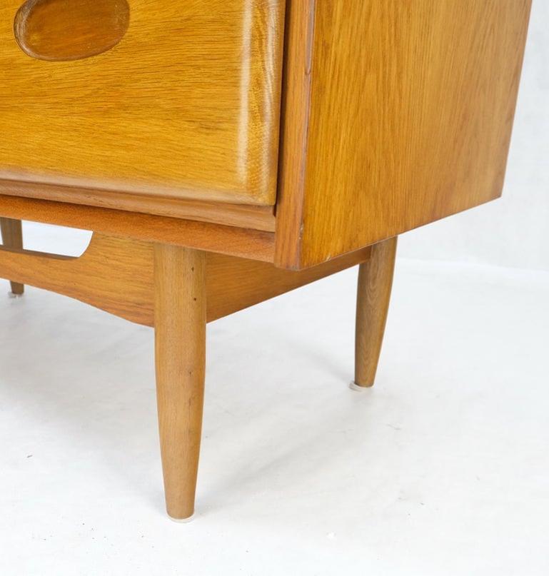 Solid Oak Mid-Century Modern 4 Drawers American Bachelor Chest Dresser Commode