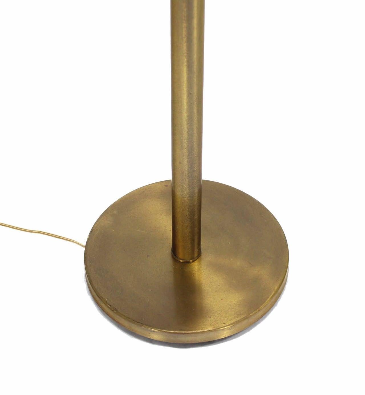 Brass Base with Iridescent Shell Scallop Edge Shade Floor Lamp Torchere MINT!