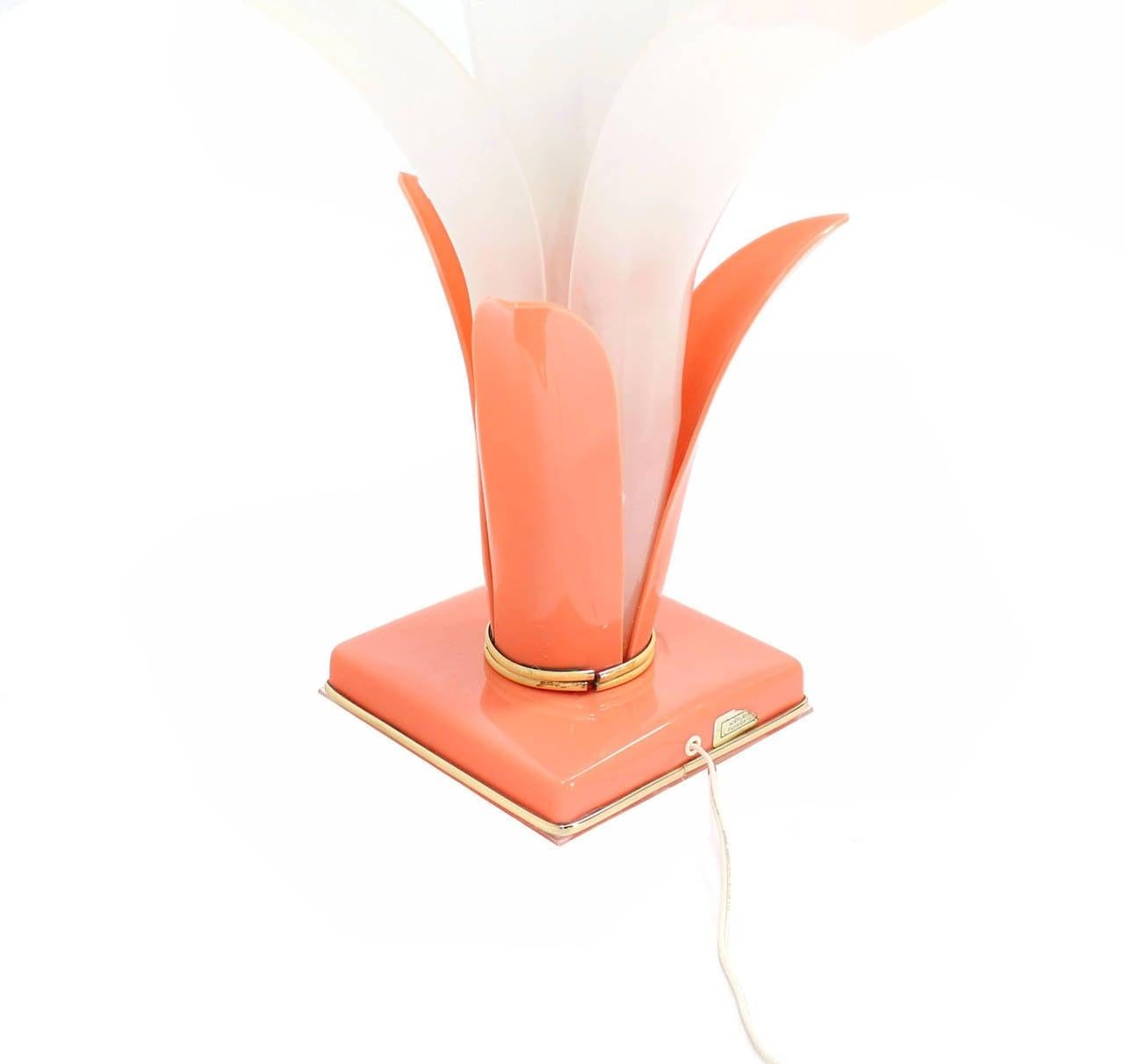 EstablishedLines 1970s Mid Century Molded Bent White Acrylic Lotus Petal Flower Table Lamp MINT!