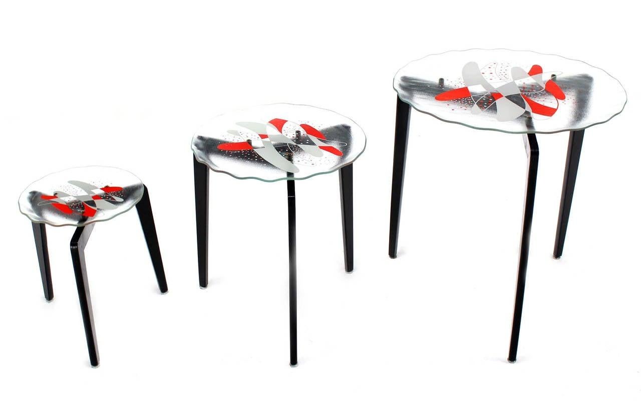 EstablishedLines Art Glass Scallop Edge Bowl Tray Top Tapered Leg Stackable Nesting Side Table