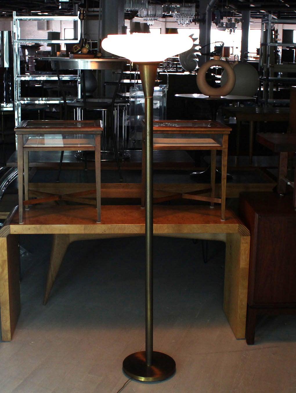 Brass Base with Iridescent Shell Scallop Edge Shade Floor Lamp Torchere MINT!