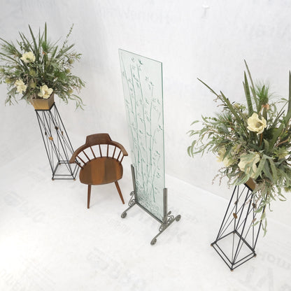 EstablishedLines Decorative Floral Scene Theme Molded Glass Panel w/ Wrought Iron Stand Base MINT
