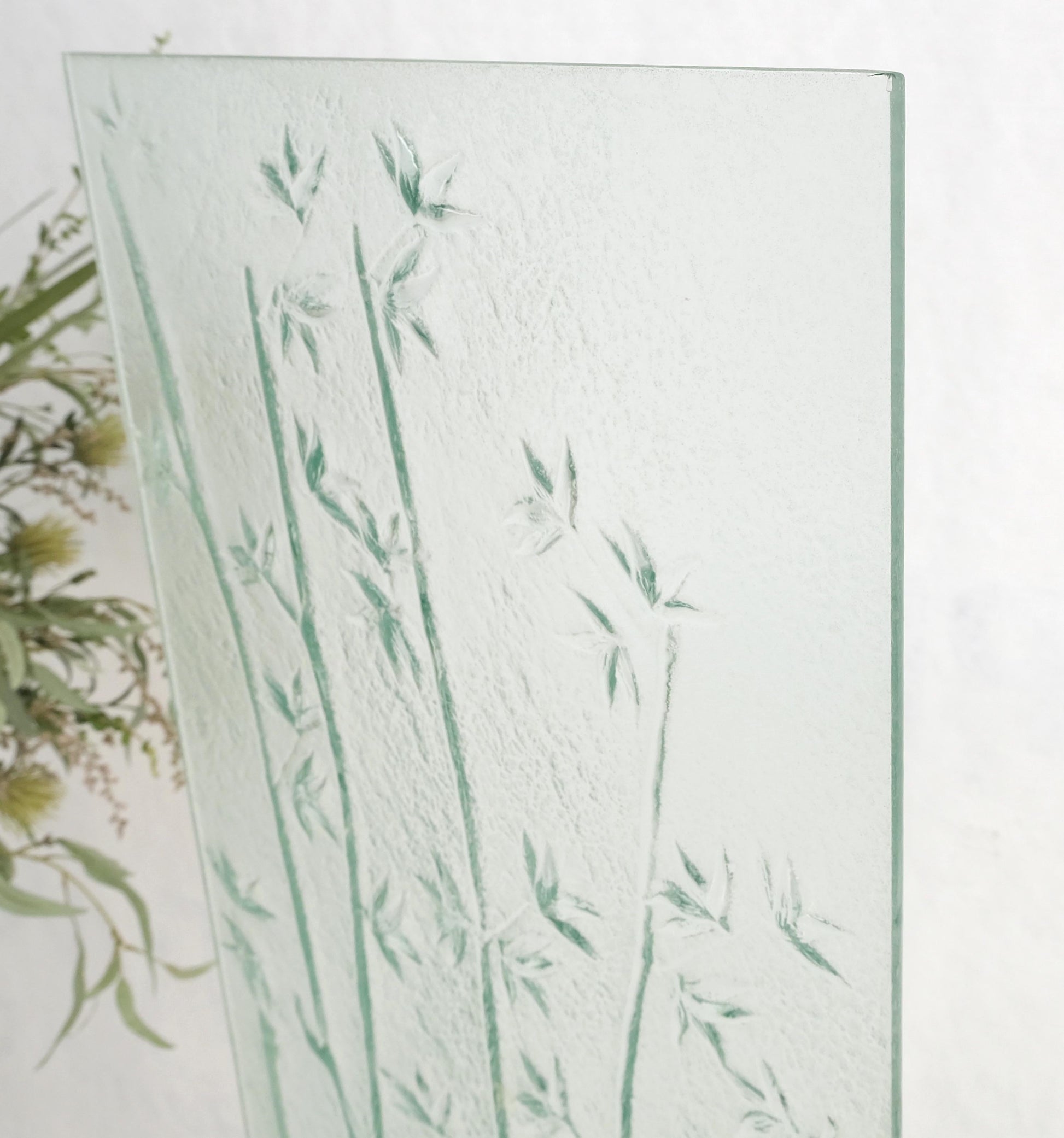 EstablishedLines Decorative Floral Scene Theme Molded Glass Panel w/ Wrought Iron Stand Base MINT