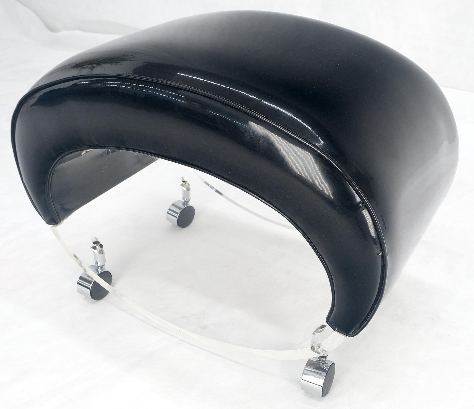 EstablishedLines Futuristic Black Patent Leather Upholstery Oval Lucite Base Bench on Wheel MINT