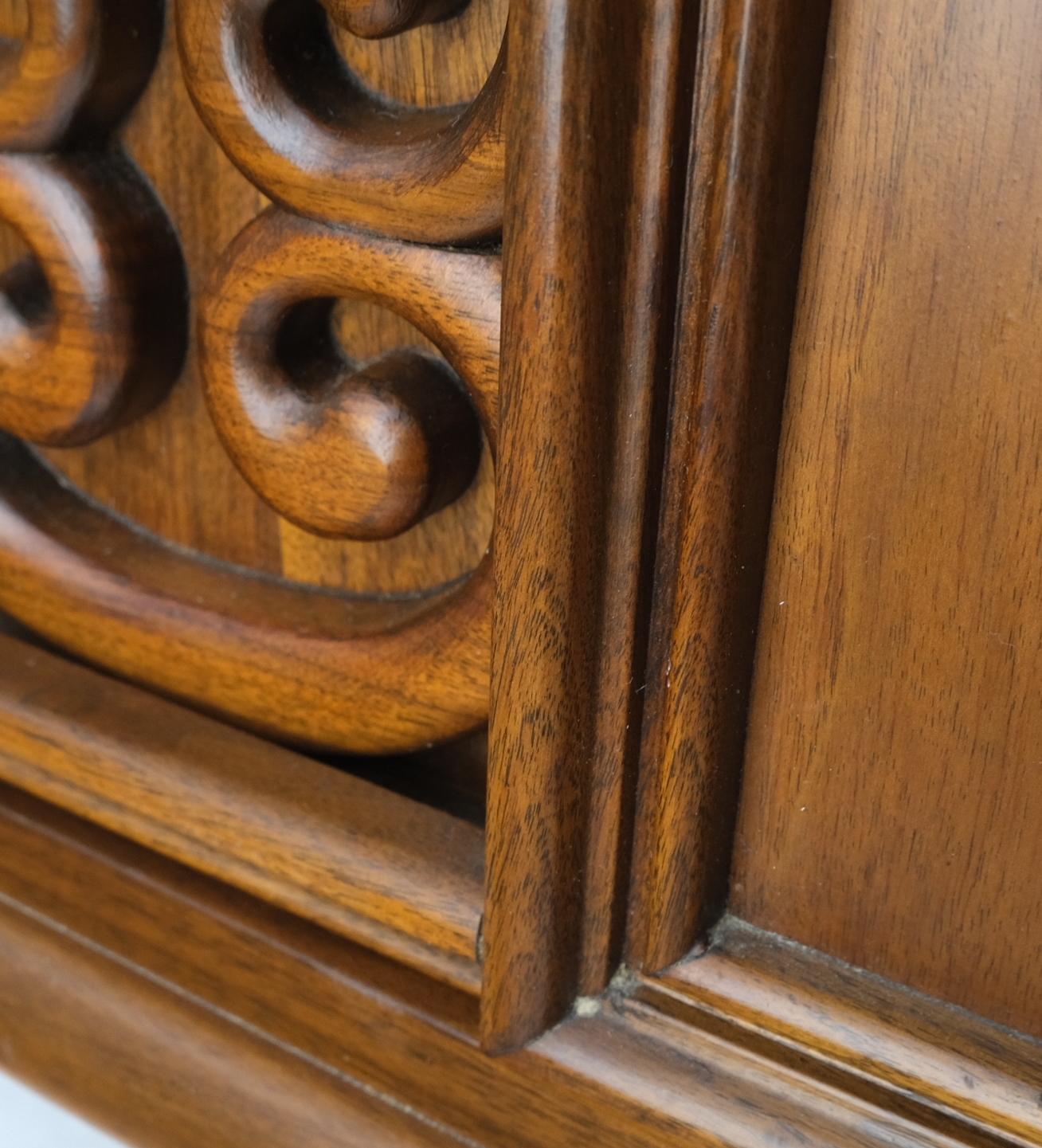 EstablishedLines Pair of Walnut Carved Modern Ornament Front Door End Table Night Stands Mint