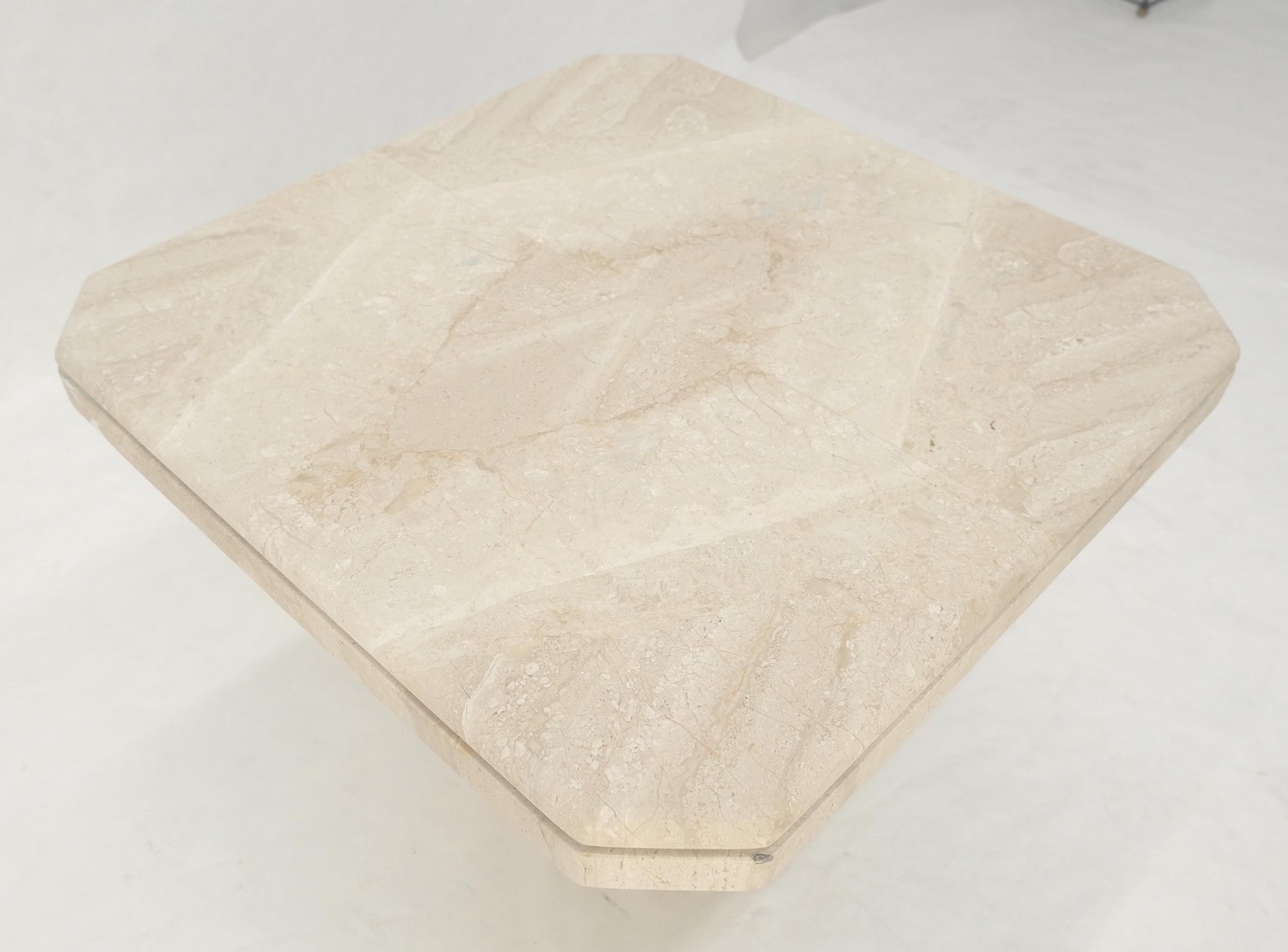 EstablishedLines Polished 27x27" Travertine Square Top Single Pedestal Side End Lamp Table Mint