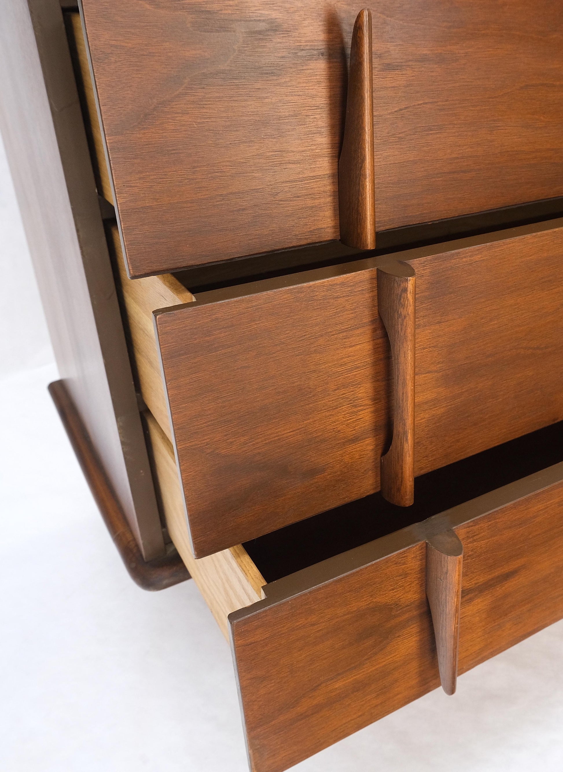EstablishedLines American Mid-Century Modern Walnut Sculptural 7 Drawers High Chest Dresser Mint!