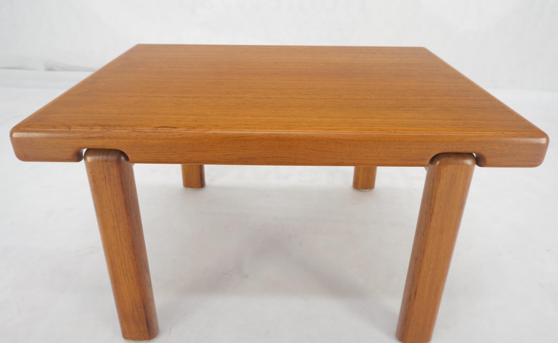 EstablishedLines Danish Mid Century Modern Solid Teak Legs Compact Rectangle Coffee Table MINT!