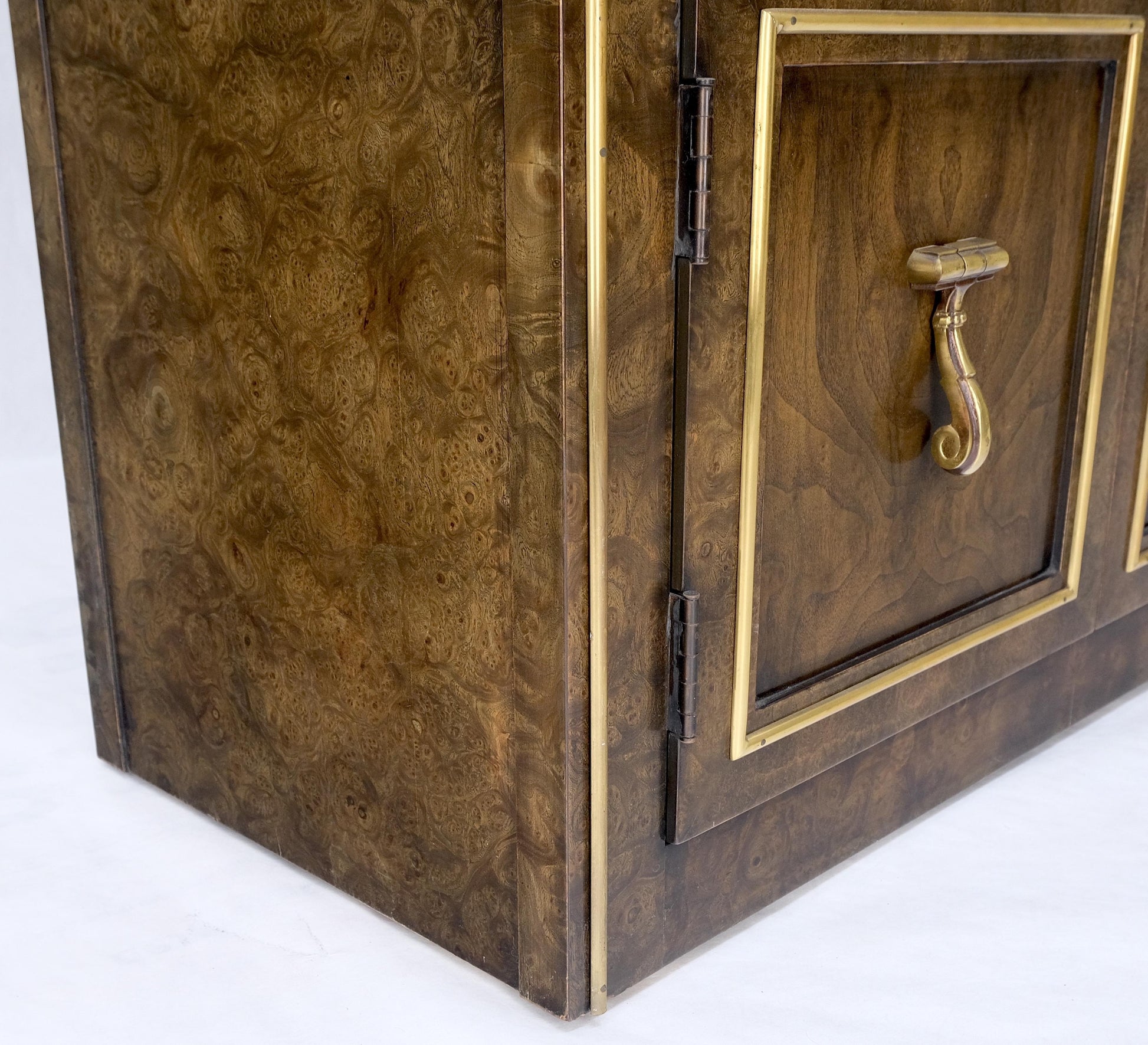 EstablishedLines Pair Mastercraft Dome Shape Burl Wood Curio Display Cabinets w Shelves Lights