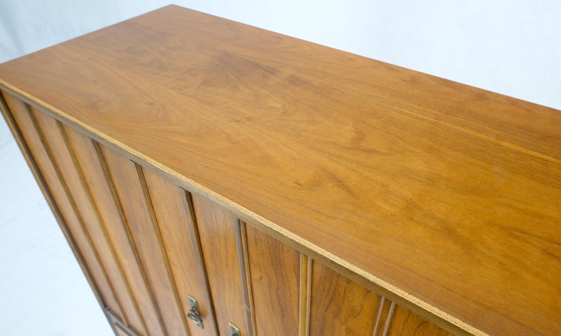 EstablishedLines Mid-Century Modern Double Door Compartment Walnut Gentleman's Chest Dresser MINT