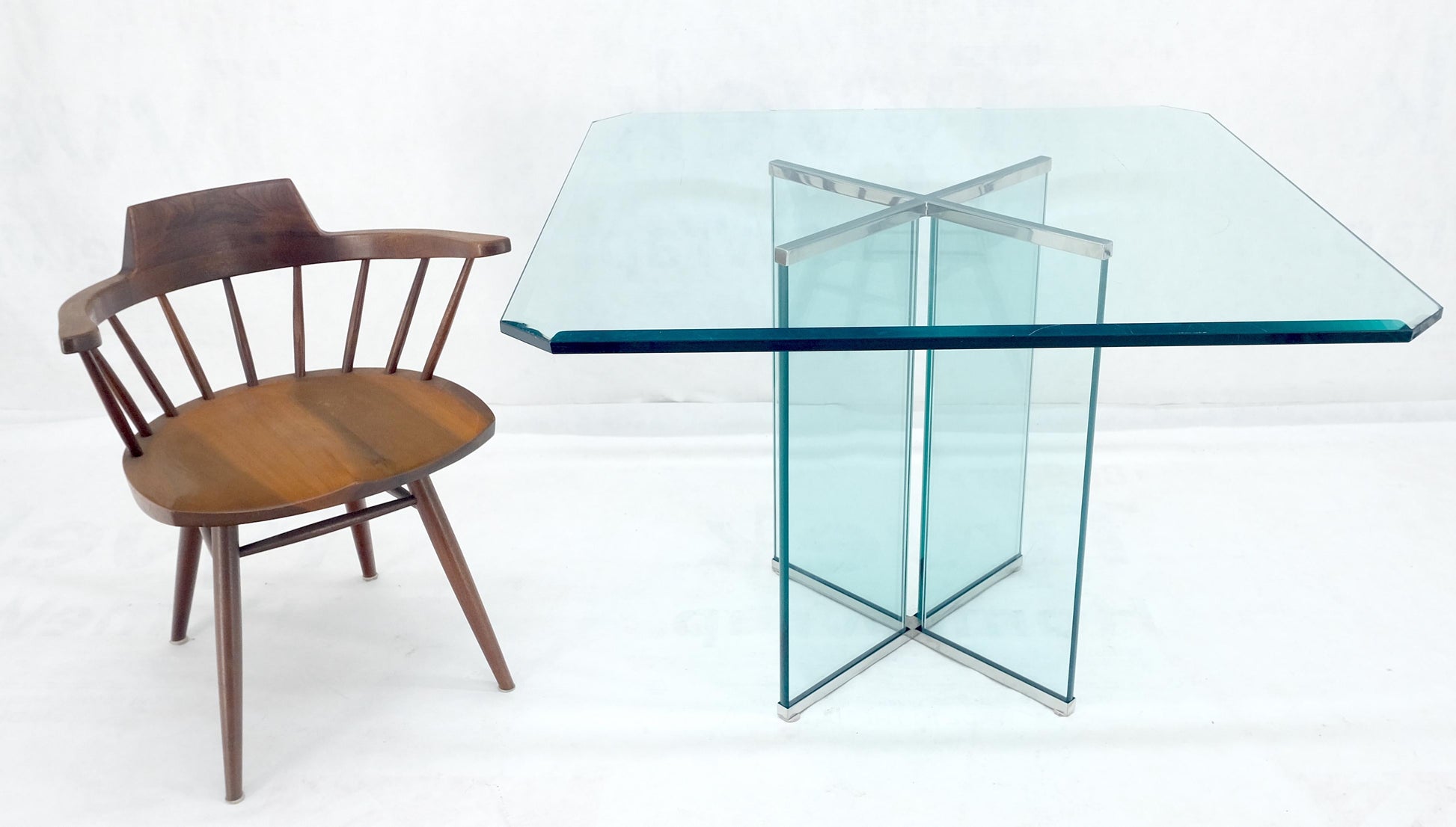 EstablishedLines Italian Mid Century Modern 3/4" Thick Beveled Glass Single Pedestal Dining Table