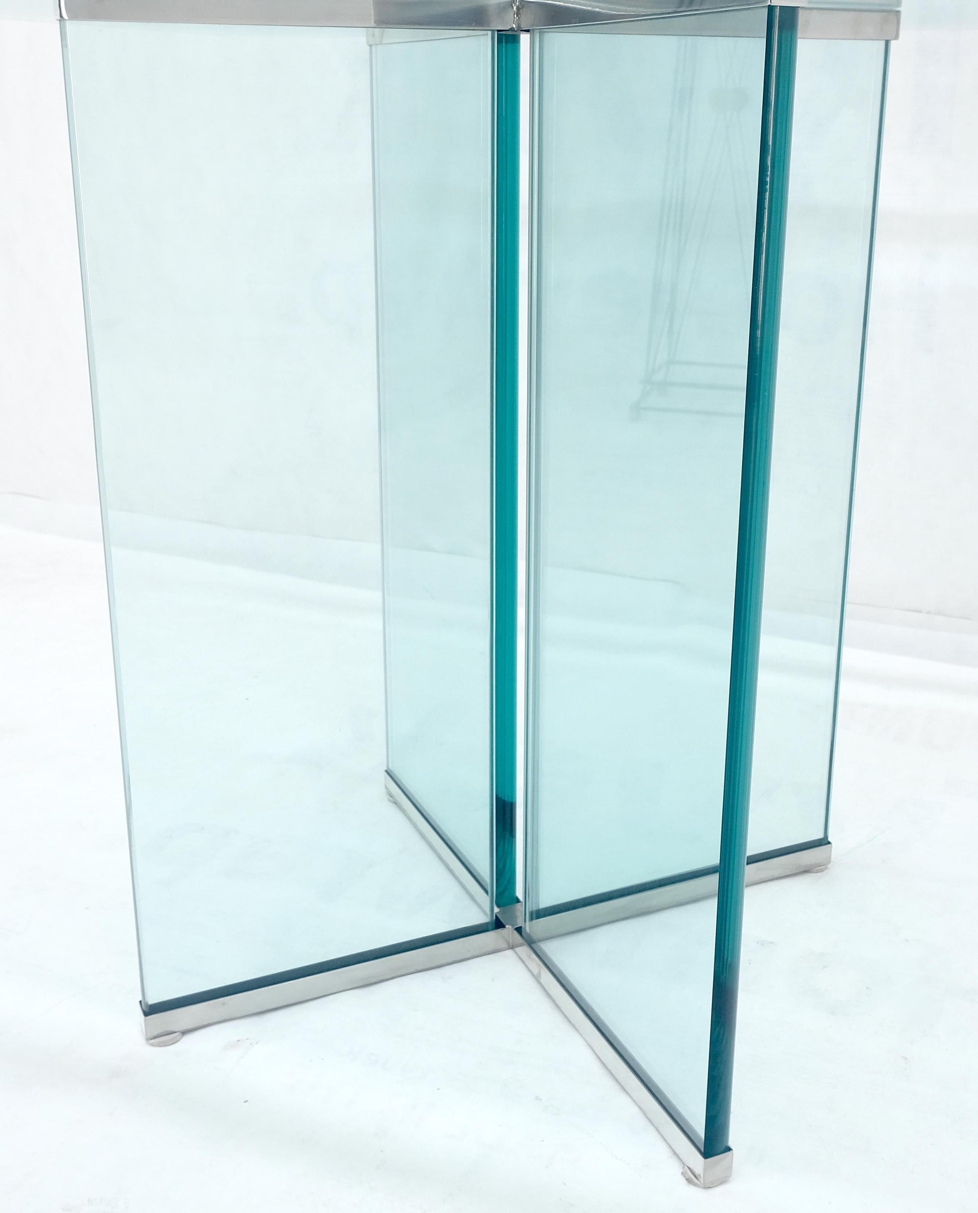 EstablishedLines Italian Mid Century Modern 3/4" Thick Beveled Glass Single Pedestal Dining Table