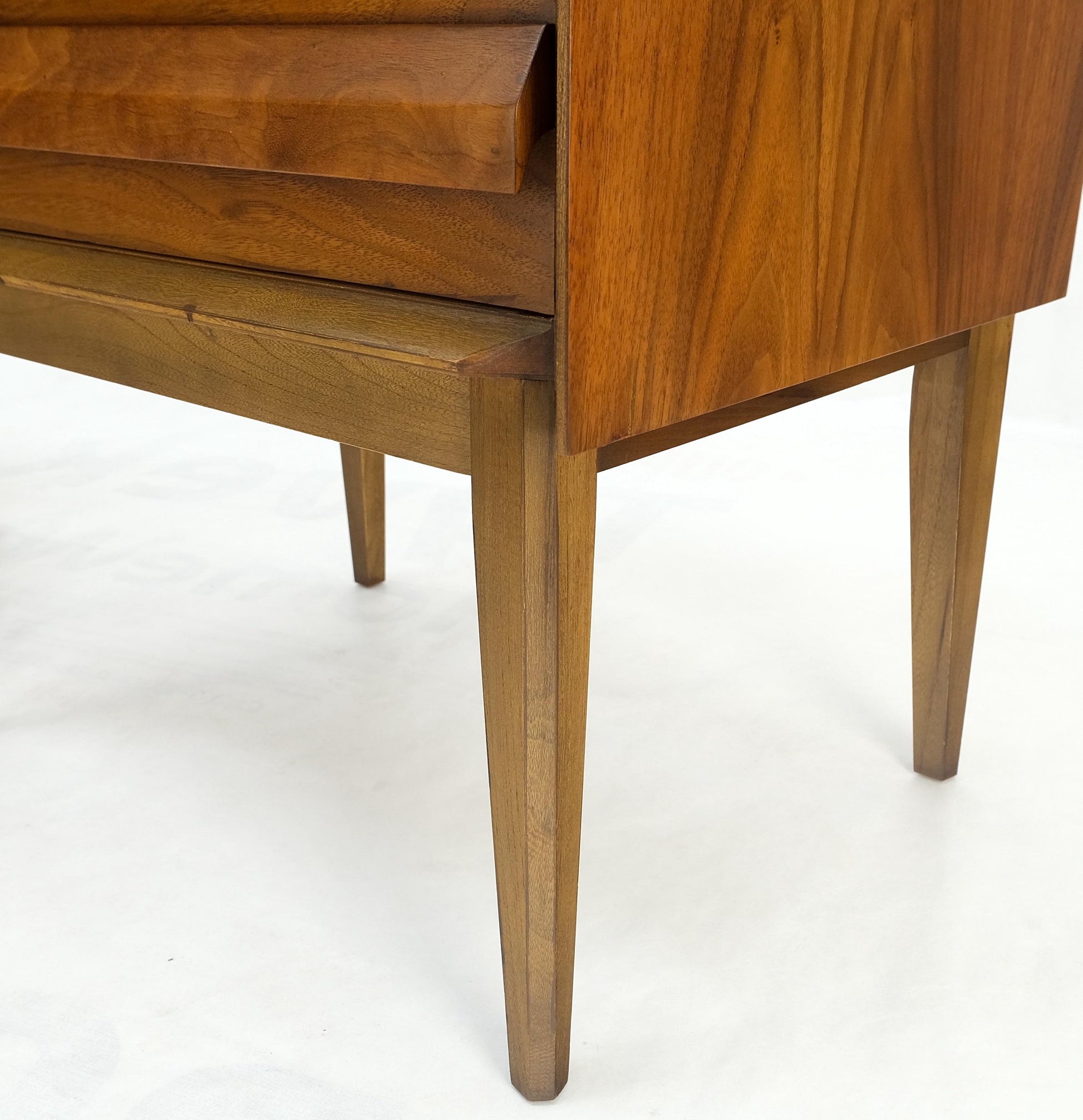 EstablishedLines Pair Two Drawers Walnut Mid-Century Modern End Side Night Stands Tables Mint!