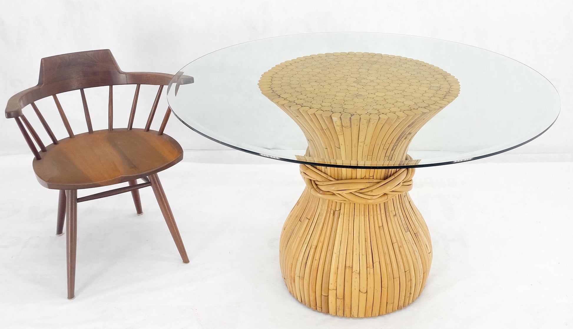 EstablishedLines Sheaf of Bamboo Round Glass Top Onion Shape Single Pedestal Dining Table MINT