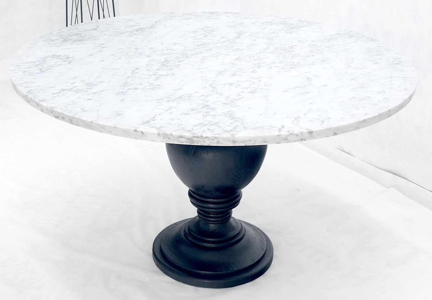 EstablishedLines Large White Grey 54" Round Marble Top Heavy Turned Onion Base Dining Table MINT!